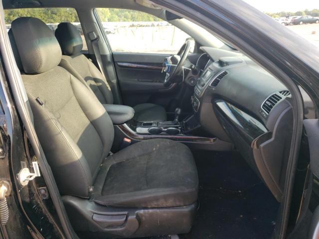 Photo 5 from auction – 2015 KIA SORENTO LX with VIN 5XYKT4A68FG618292
