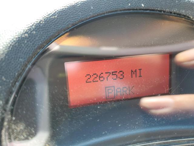Photo 8 from auction – 2004 PONTIAC GRAND PRIX with VIN 2G2WP522041364404