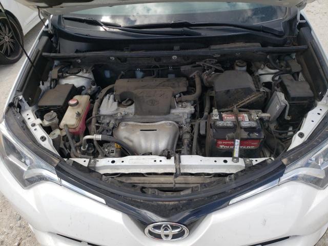 Photo 7 from auction – 2016 TOYOTA RAV4 LE with VIN JTMZFREV1GJ083330