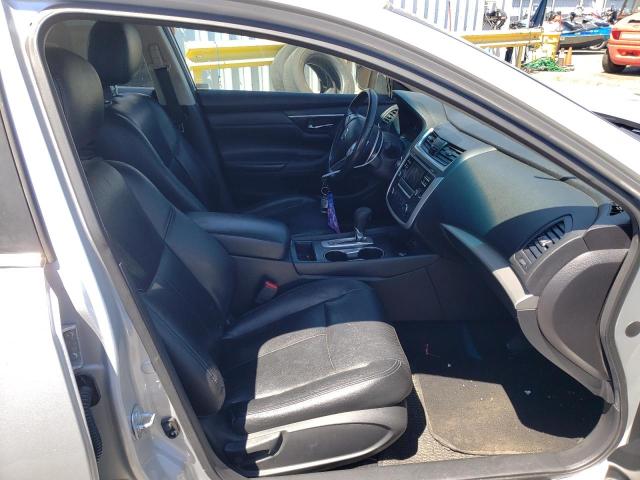 Photo 5 from auction – 2017 NISSAN ALTIMA 2.5 with VIN 1N4AL3AP2HC113117