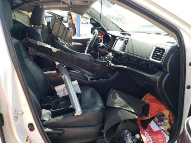 Photo 5 from auction – 2016 TOYOTA HIGHLANDER with VIN 5TDJKRFH3GS226427