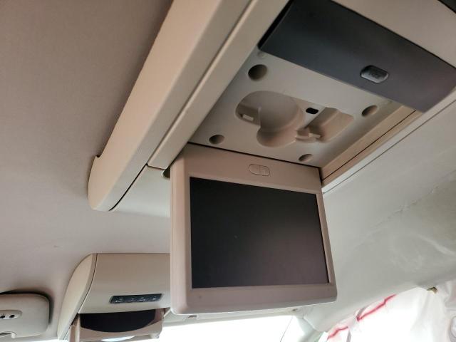 Photo 9 from auction – 2014 CHRYSLER TOWN & COU with VIN 2C4RC1CG8ER108182