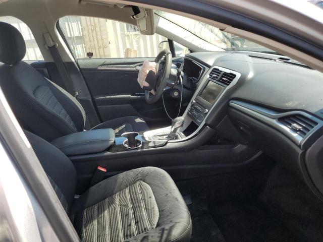 Photo 5 from auction – 2016 FORD FUSION SE with VIN 3FA6P0H71GR337817