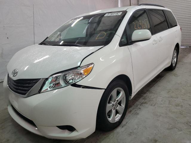 Photo 2 from auction – 2014 TOYOTA SIENNA LE with VIN 5TDKK3DC6ES500127