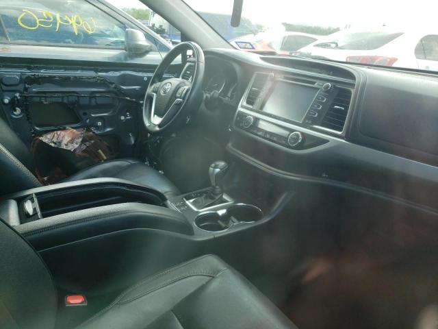 Photo 5 from auction – 2018 TOYOTA HIGHLANDER with VIN 5TDJZRFH9JS900020