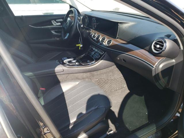 Photo 5 from auction – 2018 MERCEDES-BENZ E 300 with VIN WDDZF4JB4JA478873