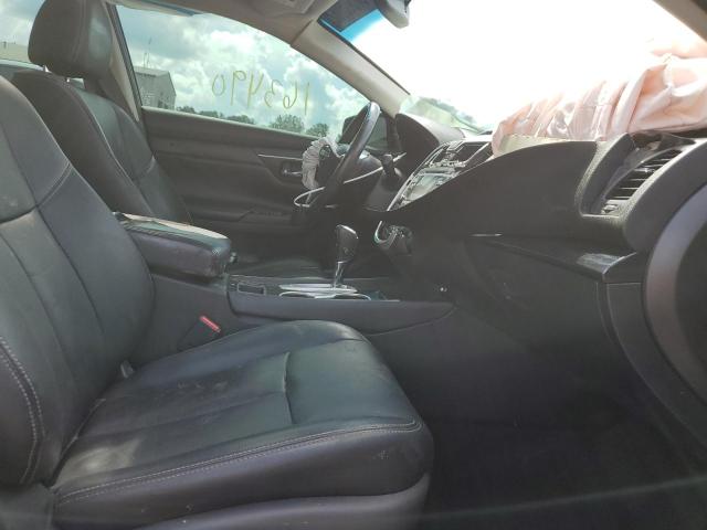 Photo 5 from auction – 2017 NISSAN ALTIMA 2.5 with VIN 1N4AL3APXHC170357