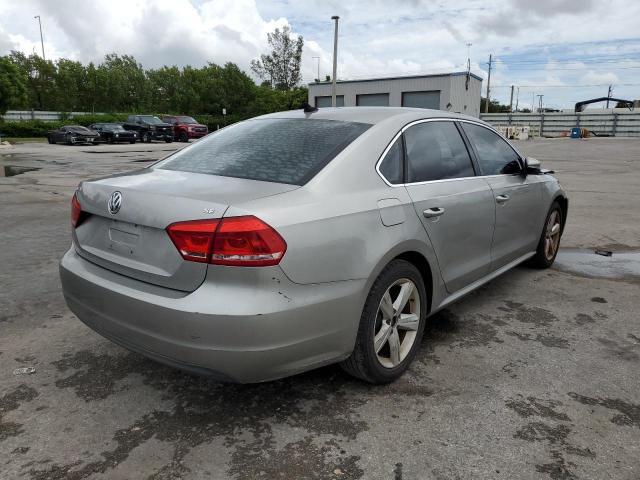 Photo 4 from auction – 2012 VOLKSWAGEN PASSAT SE with VIN 1VWBP7A38CC030756