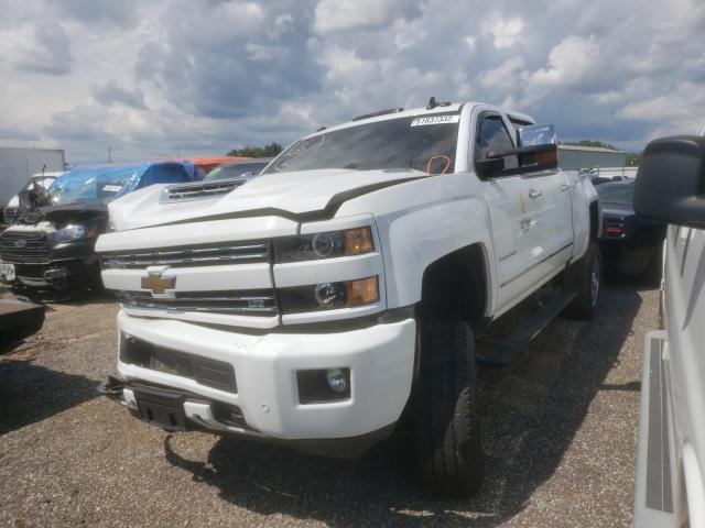 Photo 2 from auction – 2018 CHEVROLET SILVERADO with VIN 1GC1KWEY0JF238090