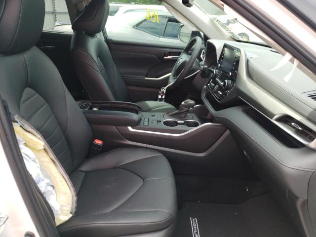 Photo 5 from auction – 2022 TOYOTA HIGHLANDER with VIN 5TDGZRAH1NS552835
