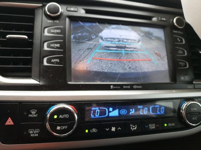 Photo 9 from auction – 2018 TOYOTA HIGHLANDER with VIN 5TDKZRFH5JS536781