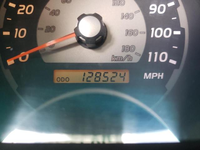 Photo 8 from auction – 2004 TOYOTA 4RUNNER SR with VIN JTEBU14RX40052930