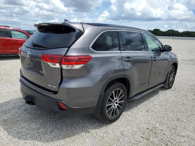 Photo 4 from auction – 2018 TOYOTA HIGHLANDER with VIN 5TDJZRFH1JS851461
