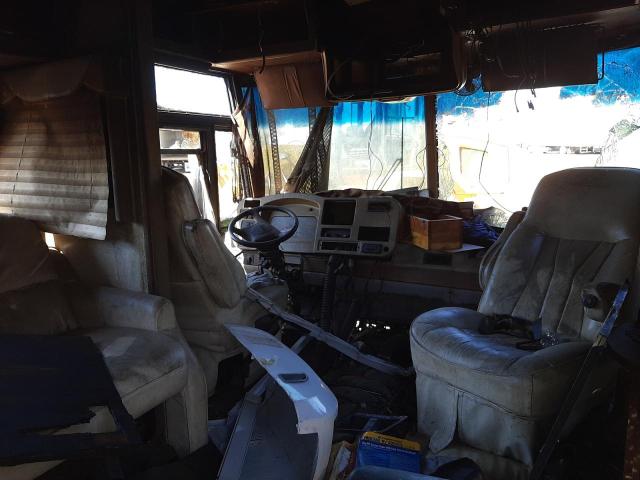 Zdjęcie 5 z aukcji – 2003 ADVE MOTORHOME z VIN 5B4MP67G623355507