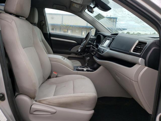 Photo 5 from auction – 2019 TOYOTA HIGHLANDER with VIN 5TDZARFH1KS061248