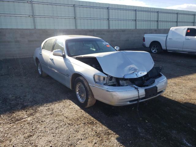 LINCOLN TOWN CAR C 2002 with VIN 1LNHM83W12Y656388 - Photo from auction