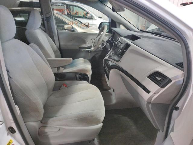Photo 5 from auction – 2013 TOYOTA SIENNA LE with VIN 5TDKK3DC2DS308251