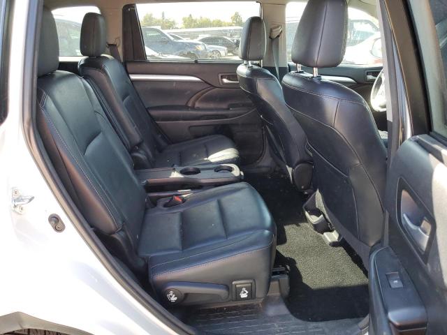 Photo 6 from auction – 2015 TOYOTA HIGHLANDER with VIN 5TDJKRFHXFS168525