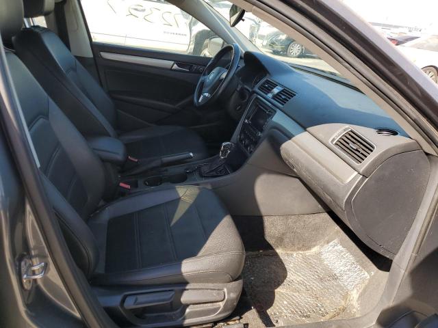 Photo 5 from auction – 2015 VOLKSWAGEN PASSAT S with VIN 1VWAT7A32FC088017