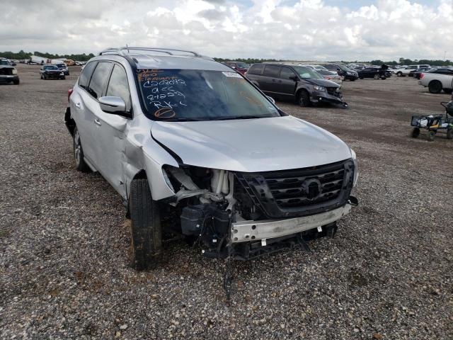 NISSAN PATHFINDER 2017 with VIN 5N1DR2MN8HC693611 - Photo from auction