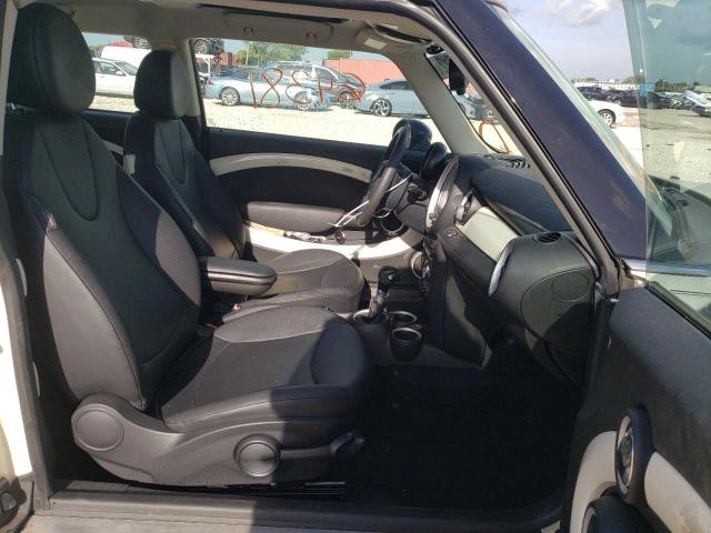 Photo 5 from auction – 2014 MINI COOPER CLU with VIN WMWZF3C50ET492109