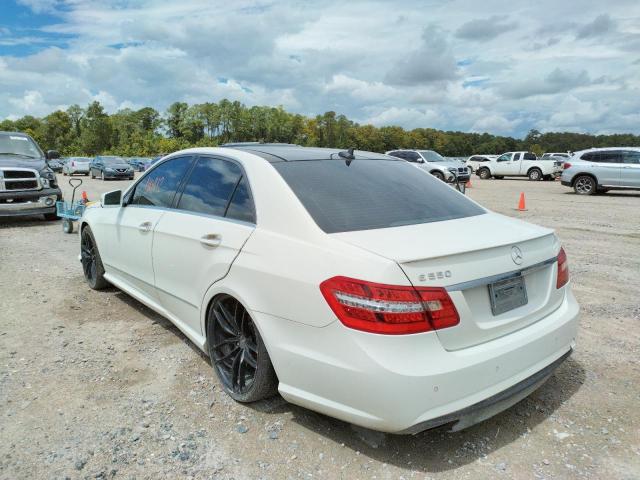 Photo 3 from auction – 2011 MERCEDES-BENZ E 550 with VIN WDDHF7CB4BA289376