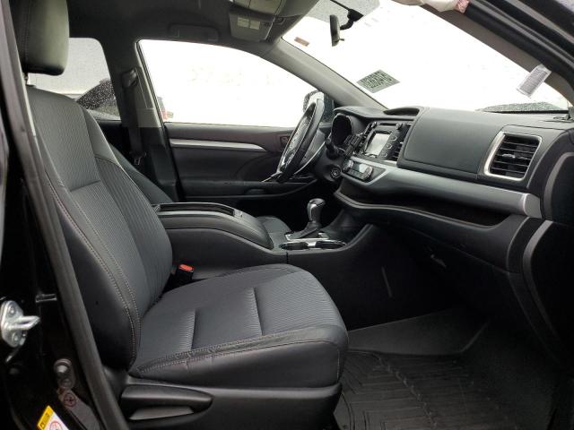 Photo 5 from auction – 2015 TOYOTA HIGHLANDER with VIN 5TDBKRFH8FS158452