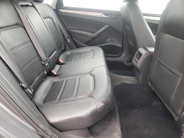 Photo 6 from auction – 2015 VOLKSWAGEN PASSAT S with VIN 1VWAT7A39FC104892