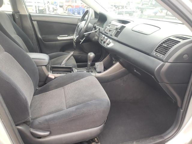 Photo 5 from auction – 2004 TOYOTA CAMRY LE with VIN 4T1BE32K74U895846