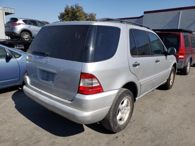Photo 4 from auction – 2000 MERCEDES-BENZ ML 320 with VIN 4JGAB54E9YA192070