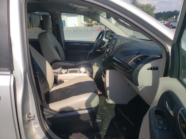 Photo 5 from auction – 2011 CHRYSLER TOWN & COU with VIN 2A4RR5DG4BR647179