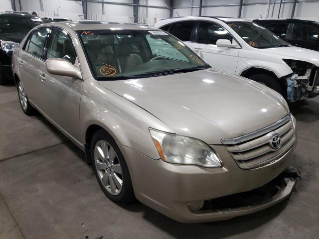 TOYOTA AVALON 2005 z numerem VIN 4T1BK36B35U008232 - Zdjęcie z aukcji
