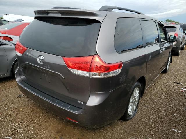 Photo 4 from auction – 2014 TOYOTA SIENNA XLE with VIN 5TDYK3DC3ES434548