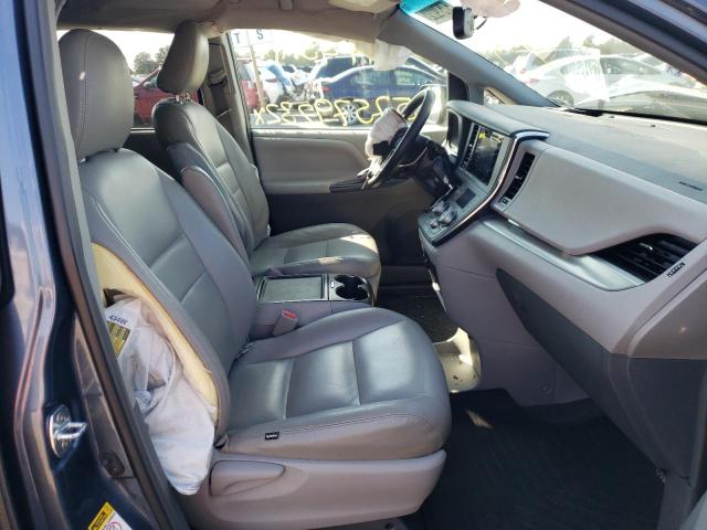 Photo 5 from auction – 2017 TOYOTA SIENNA LE with VIN 5TDKZ3DC7HS833422