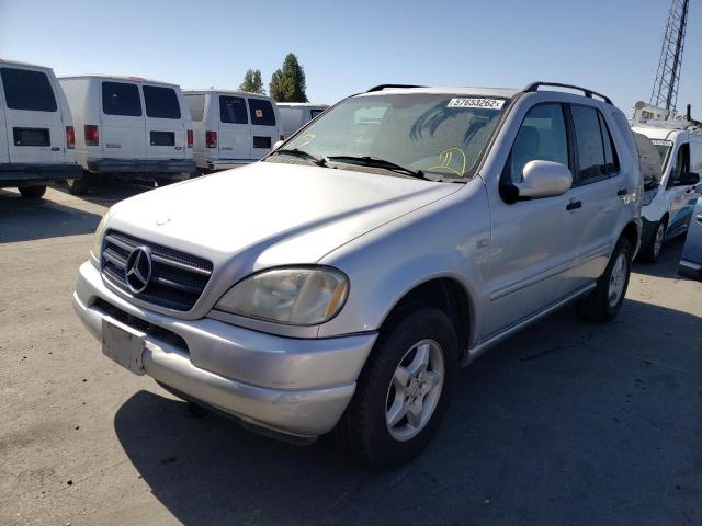 Photo 2 from auction – 2000 MERCEDES-BENZ ML 320 with VIN 4JGAB54E9YA192070