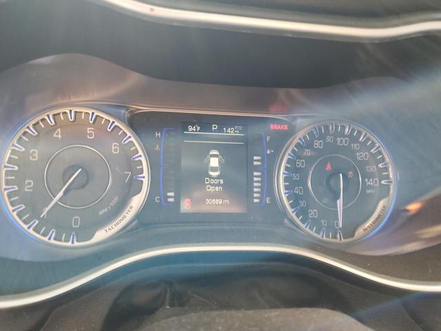 Photo 8 from auction – 2015 CHRYSLER 200 LIMITE with VIN 1C3CCCAB5FN662517