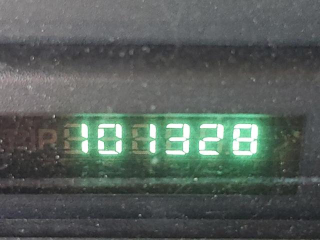 Photo 8 from auction – 2000 DODGE CARAVAN with VIN 2B4FP25B3YR889452