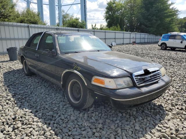 FORD CROWN VICT 2001 with VIN 2FAFP74W71X134459 - Photo from auction