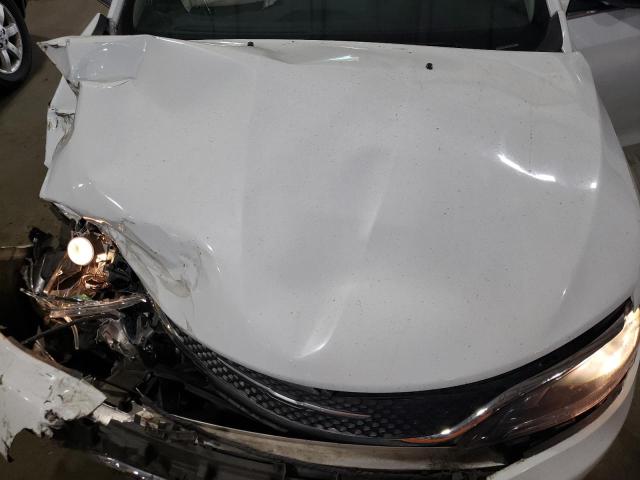 Photo 7 from auction – 2015 CHRYSLER 200 LIMITE with VIN 1C3CCCAB1FN725886