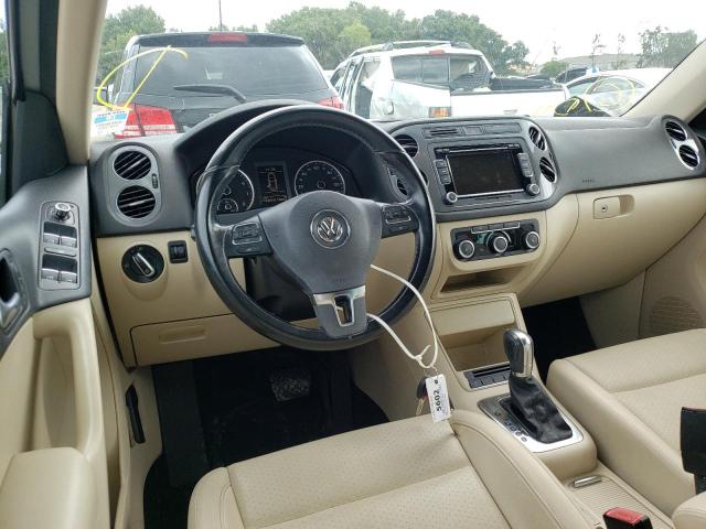 Photo 9 from auction – 2012 VOLKSWAGEN TIGUAN S with VIN WVGAV7AX3CW577211