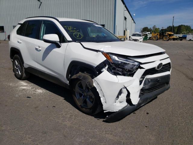 TOYOTA RAV4 XLE 2022 with VIN 2T3P1RFV5NC261891 - Photo from auction