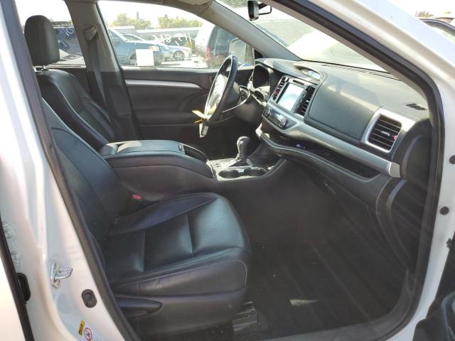 Photo 5 from auction – 2015 TOYOTA HIGHLANDER with VIN 5TDJKRFHXFS168525