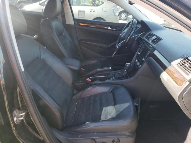 Photo 5 from auction – 2015 VOLKSWAGEN PASSAT SEL with VIN 1VWCT7A37FC030168