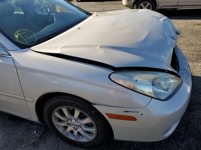 Photo 9 from auction – 2002 LEXUS ES 300 with VIN JTHBF30G220042998
