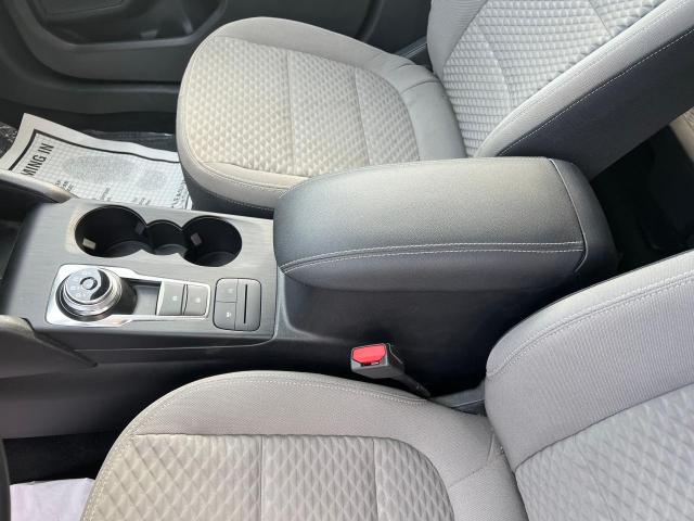 Photo 9 from auction – 2020 FORD ESCAPE SE with VIN 1FMCU9H68LUA52001