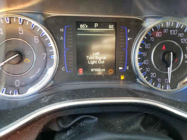 Photo 8 from auction – 2016 CHRYSLER 200 LIMITE with VIN 1C3CCCAB5GN165226
