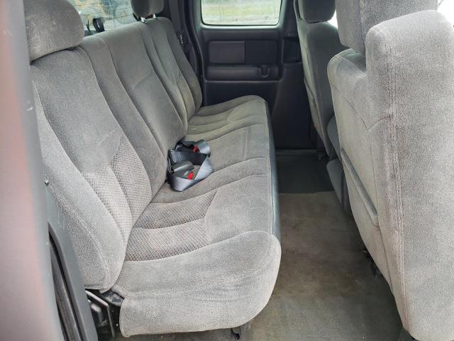 Photo 6 from auction – 2004 CHEVROLET SILVERADO with VIN 2GCEK19T341125460