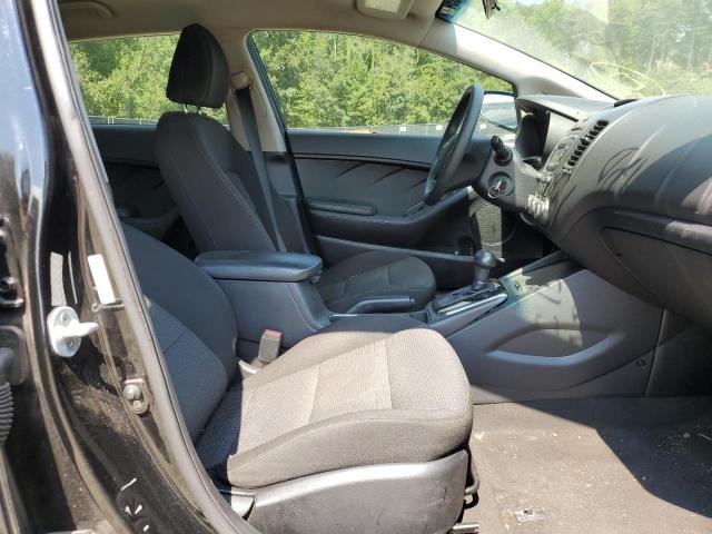 Photo 5 from auction – 2017 KIA FORTE LX with VIN KNAFK5A8XH5702019