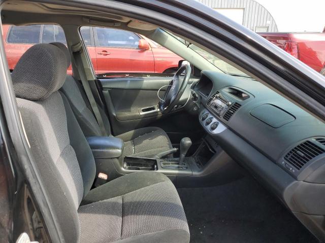Photo 5 from auction – 2005 TOYOTA CAMRY LE with VIN 4T1BE32K75U588436