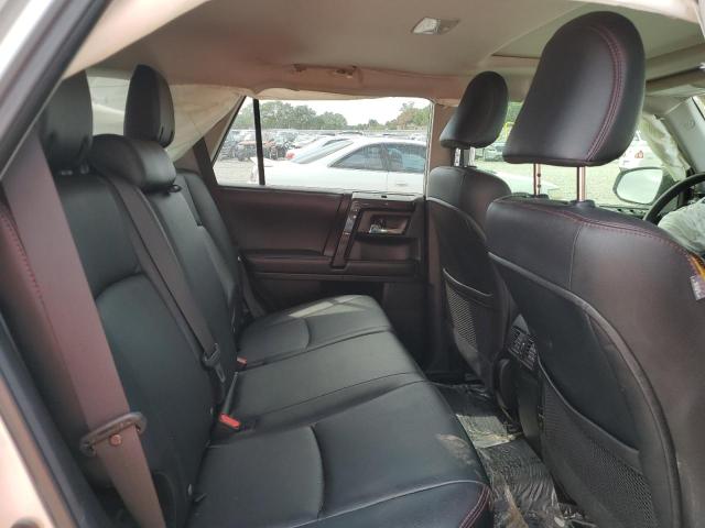 Photo 6 from auction – 2018 TOYOTA 4RUNNER SR with VIN JTEBU5JR4J5521505